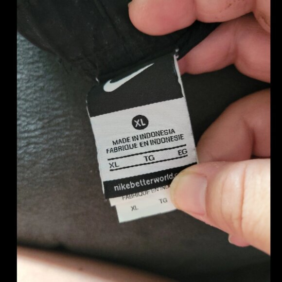 Men's size XL Nike Swim Trunks. - Picture 3 of 3